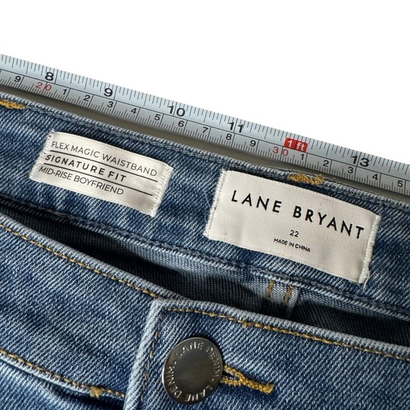 NEW Lane Bryant Signature Fit Mid Rise Boyfriend distressed crop jeans Womens 22 - Picture 4 of 11
